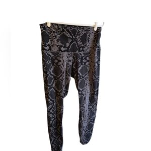 Lululemon Wunder Under High Rise Black Snake Print Leggings Size 8
